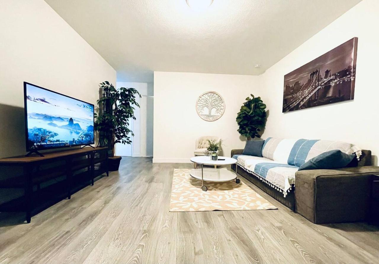 סאניוייל 2Br Apt With Brand New Super Quite Ac, Washer, Dryer, Free Ev Station, Free Parking In Cupertino מראה חיצוני תמונה