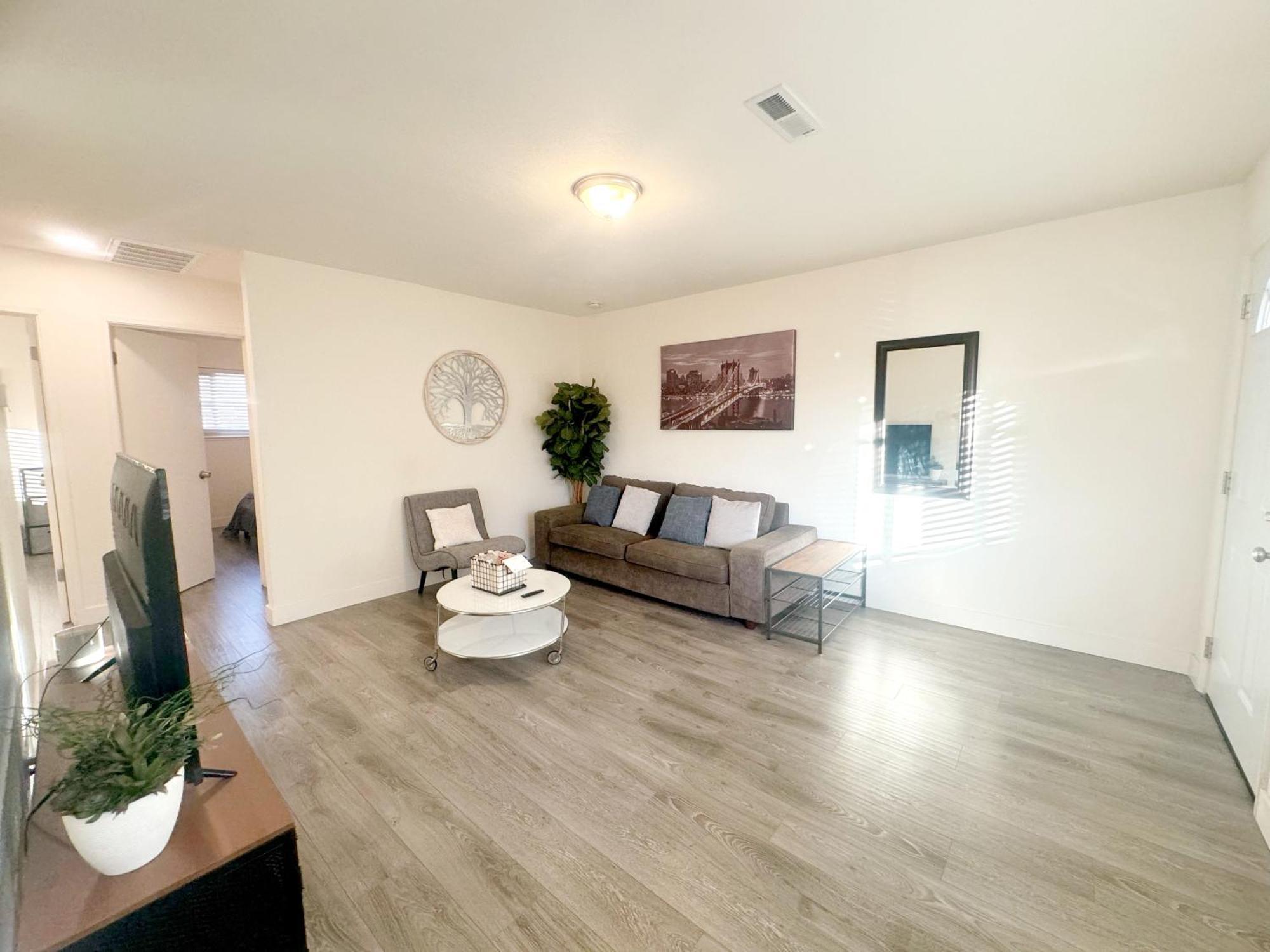 סאניוייל 2Br Apt With Brand New Super Quite Ac, Washer, Dryer, Free Ev Station, Free Parking In Cupertino מראה חיצוני תמונה