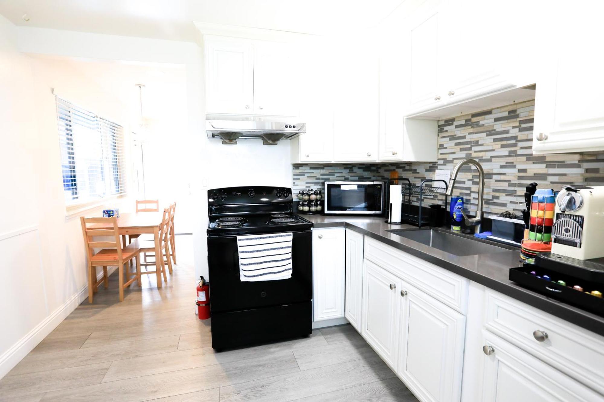 סאניוייל 2Br Apt With Brand New Super Quite Ac, Washer, Dryer, Free Ev Station, Free Parking In Cupertino מראה חיצוני תמונה