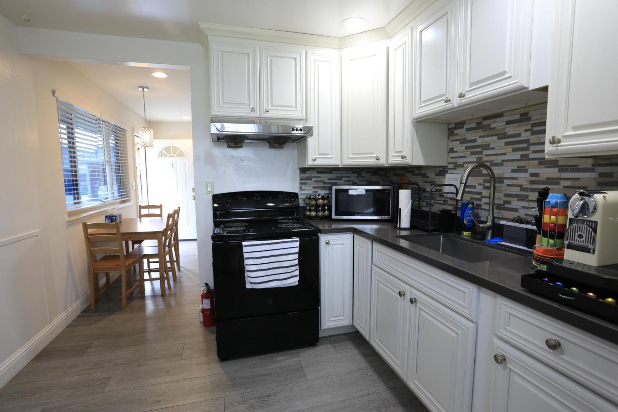 סאניוייל 2Br Apt With Brand New Super Quite Ac, Washer, Dryer, Free Ev Station, Free Parking In Cupertino מראה חיצוני תמונה