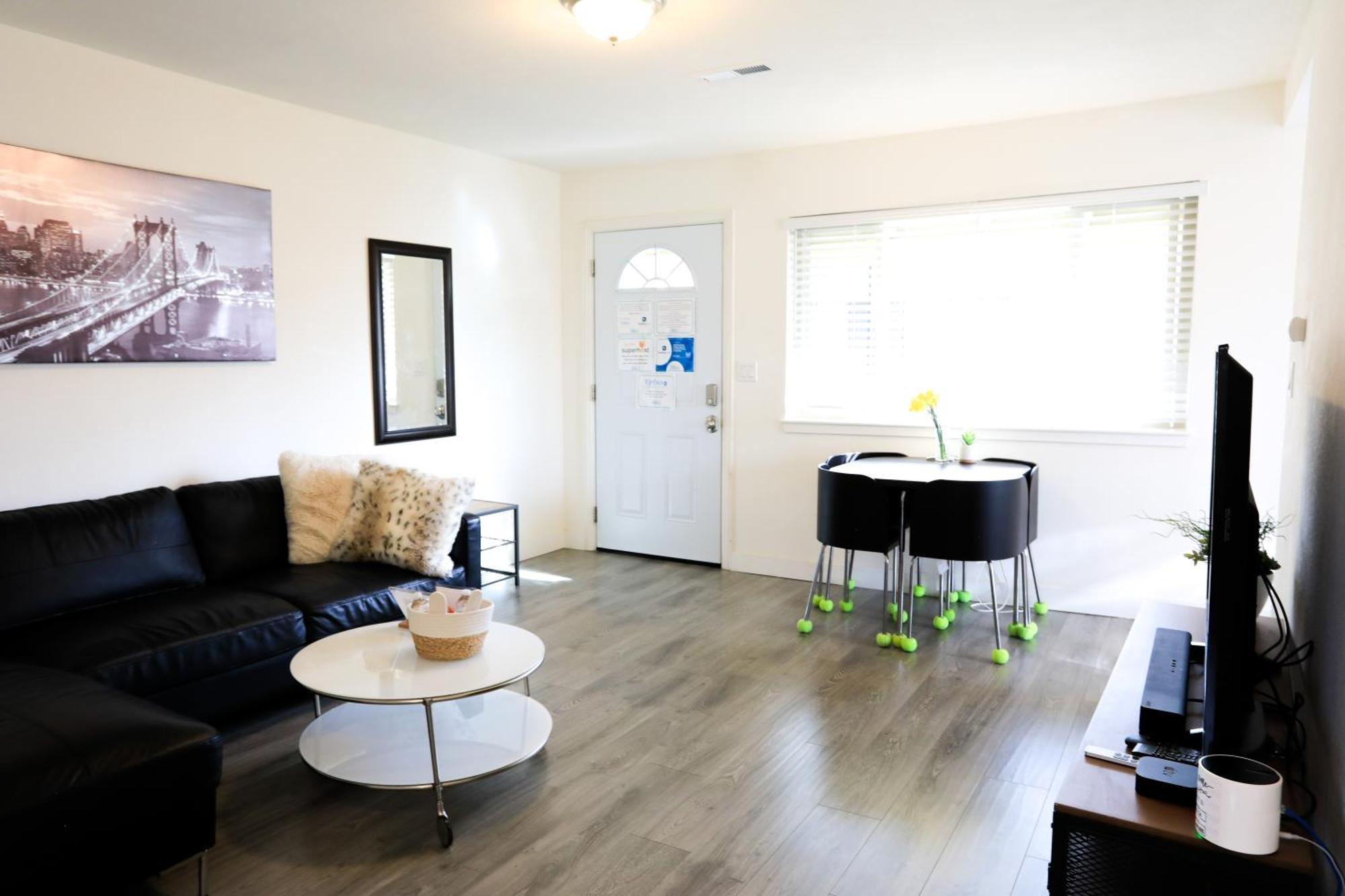 סאניוייל 2Br Apt With Brand New Super Quite Ac, Washer, Dryer, Free Ev Station, Free Parking In Cupertino מראה חיצוני תמונה