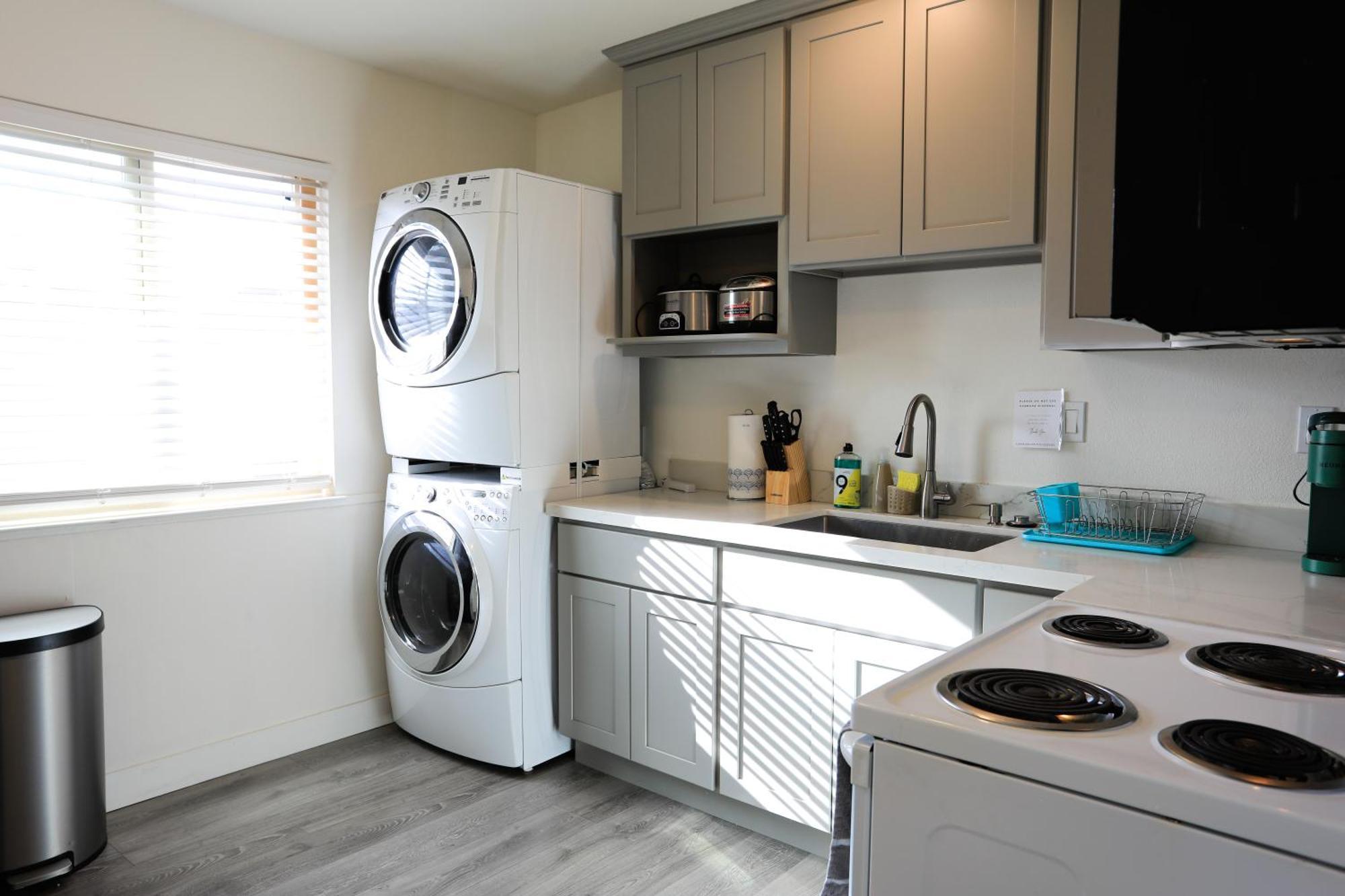 סאניוייל 2Br Apt With Brand New Super Quite Ac, Washer, Dryer, Free Ev Station, Free Parking In Cupertino מראה חיצוני תמונה