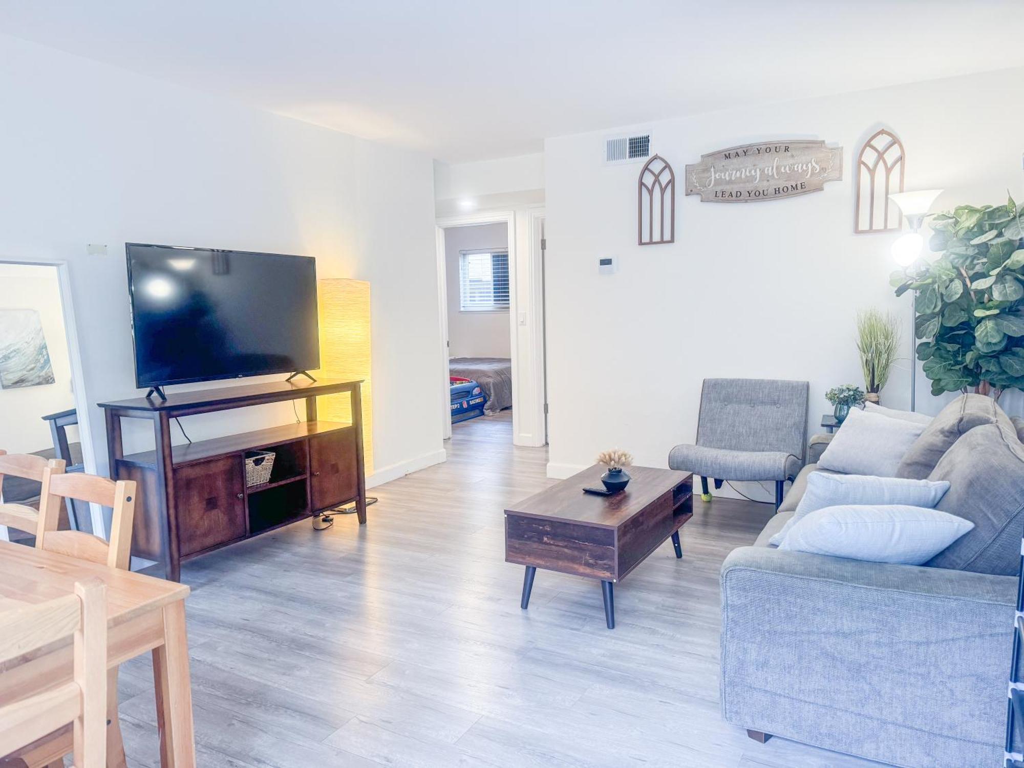 סאניוייל 2Br Apt With Brand New Super Quite Ac, Washer, Dryer, Free Ev Station, Free Parking In Cupertino מראה חיצוני תמונה